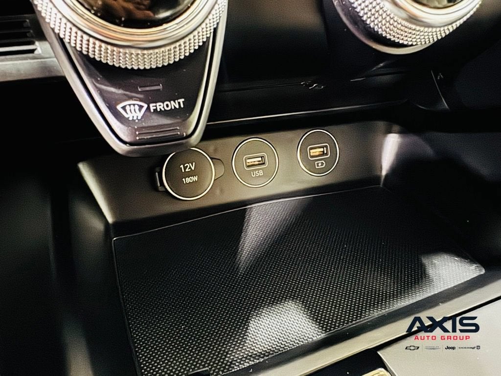 2023 Genesis G70 2.0T AWD