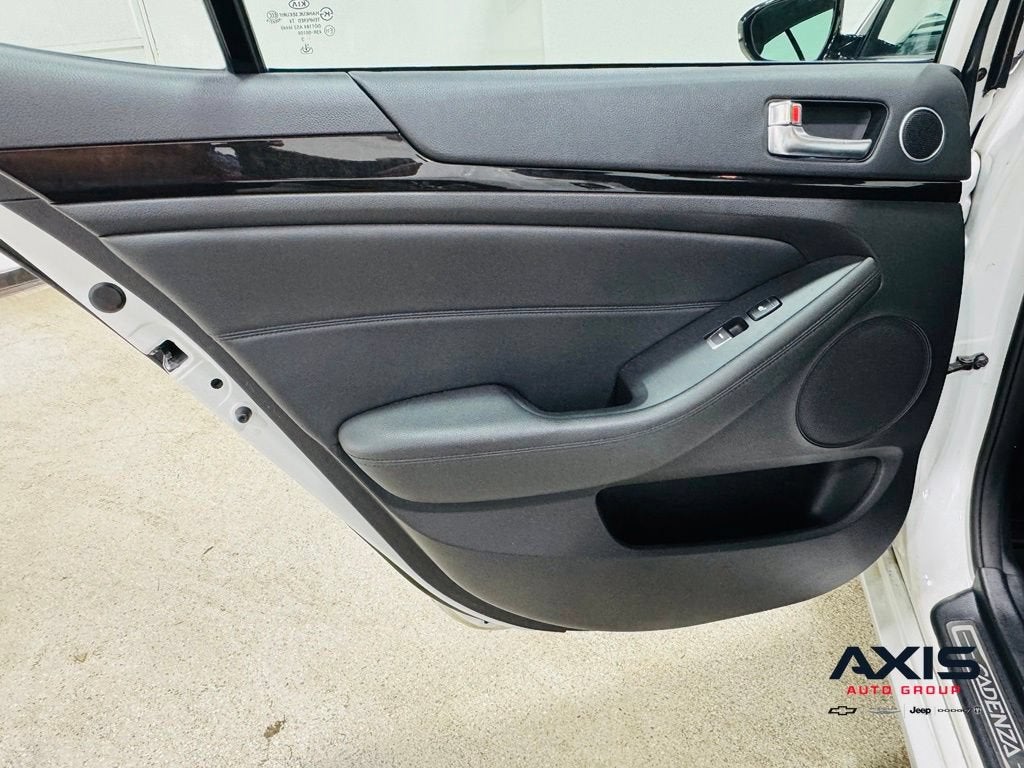 2014 Kia Cadenza Premium