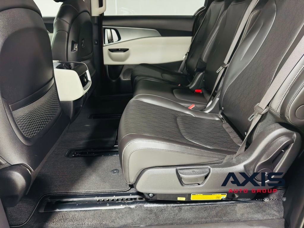 2024 Kia Carnival MPV LX Seat Package