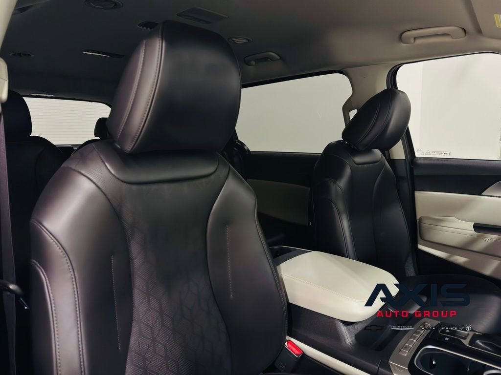 2024 Kia Carnival MPV LX Seat Package