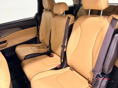 2022 Kia Carnival MPV LX Seat Package
