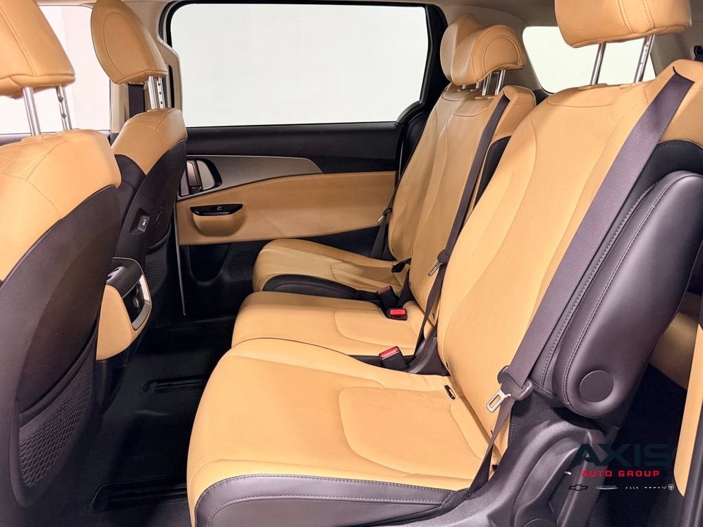 2022 Kia Carnival MPV LX Seat Package