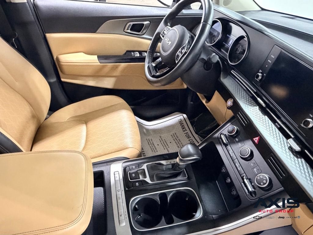 2022 Kia Carnival MPV LX Seat Package
