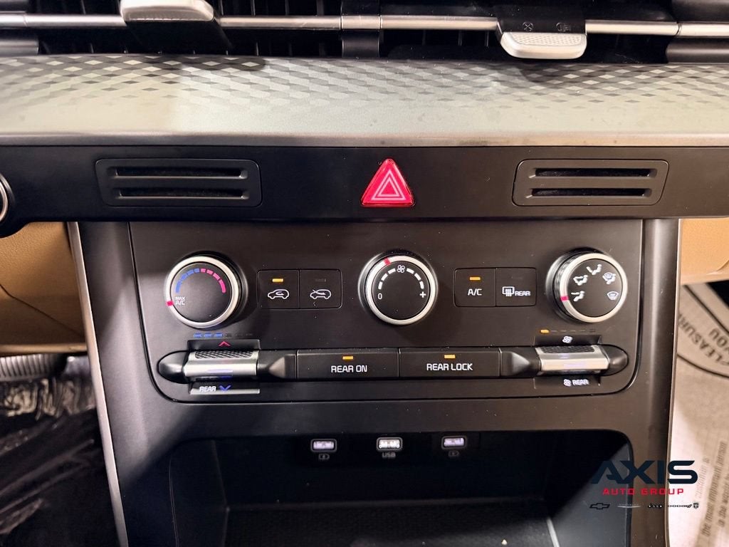 2022 Kia Carnival MPV LX Seat Package