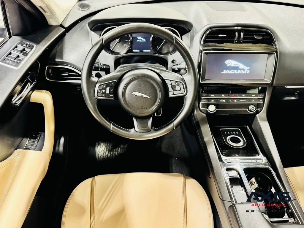 2019 Jaguar F-PACE 25t Premium