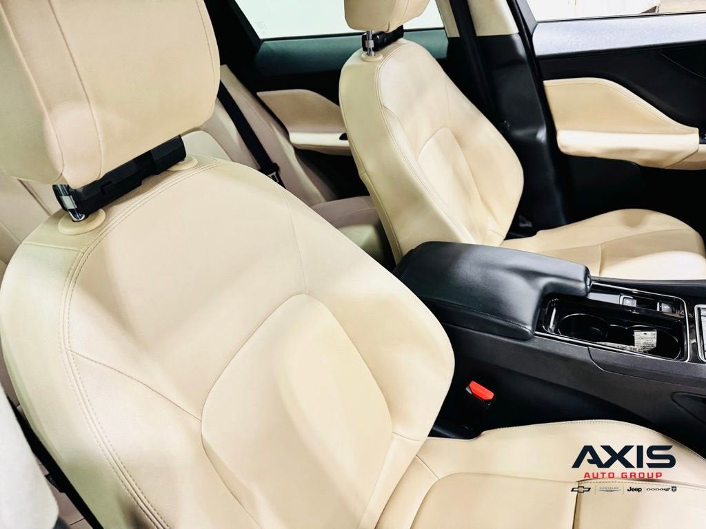 2019 Jaguar F-PACE 25t Premium