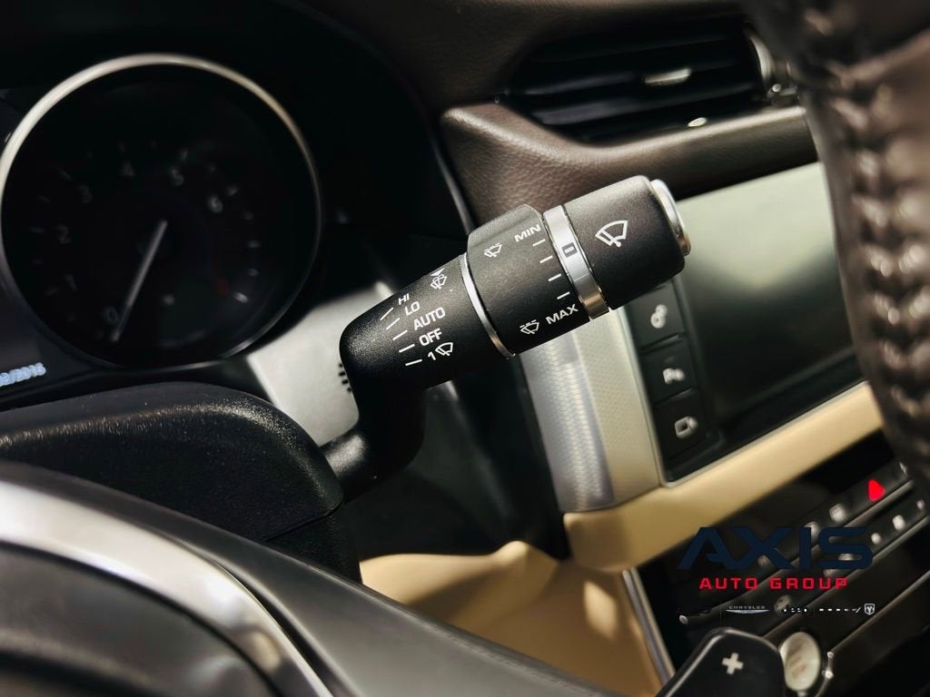 2018 Jaguar XF 25t Prestige