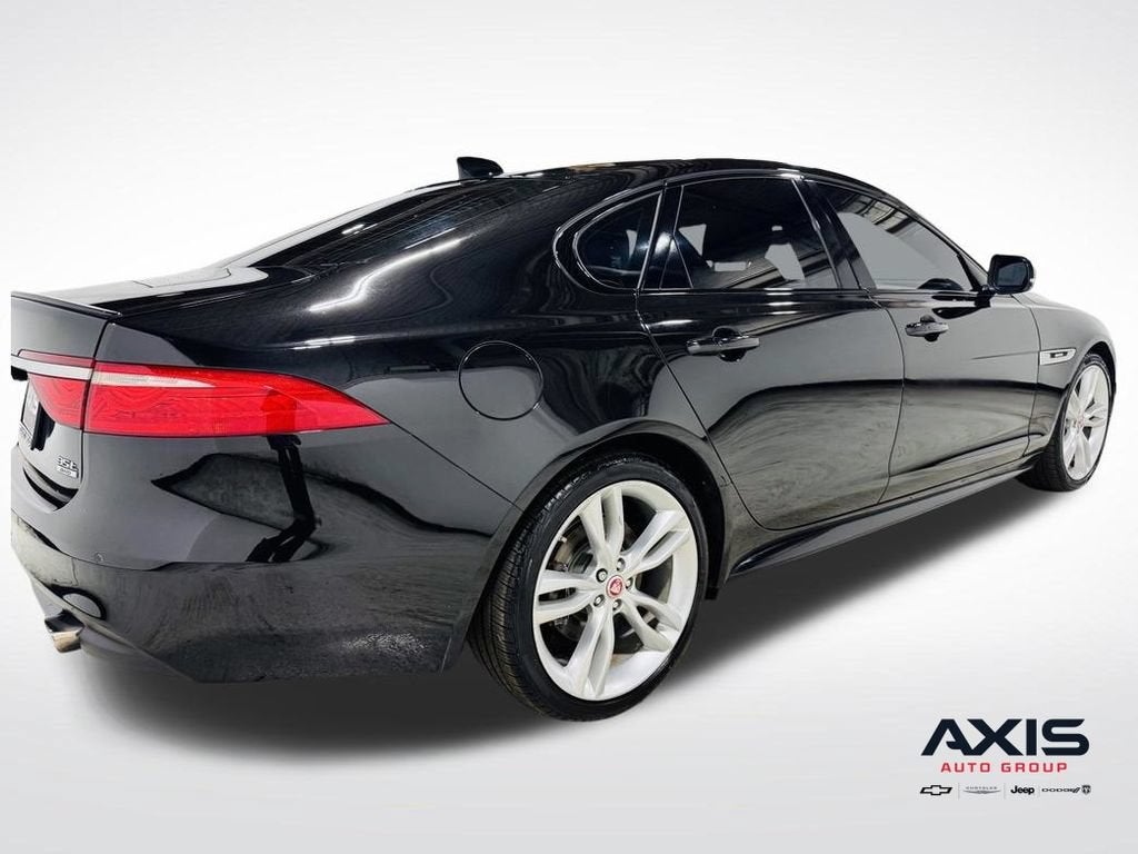 2017 Jaguar XF 35t R-Sport