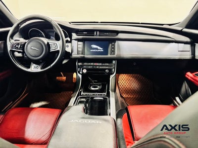 2017 Jaguar XF 35t R-Sport