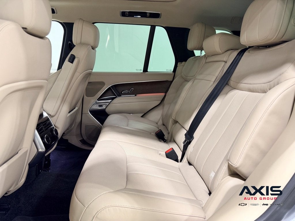 2023 Land Rover Range Rover P400 SE