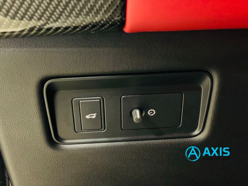 2020 Land Rover Range Rover Sport SVR