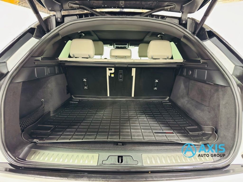 2023 Land Rover Range Rover Velar P250 R-Dynamic S