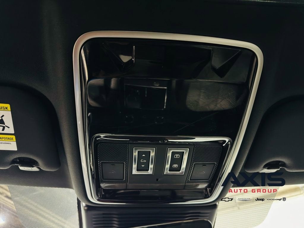 2023 Land Rover Range Rover Velar P250 R-Dynamic S