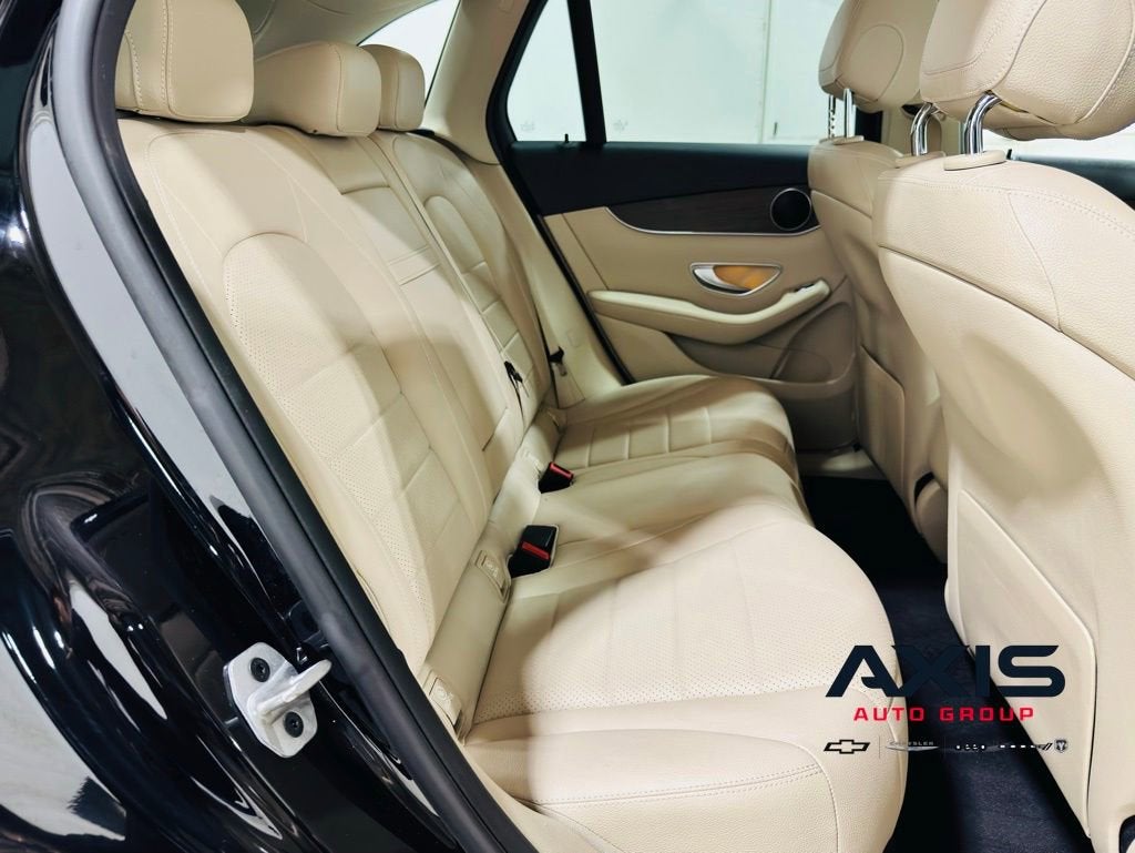 2021 Mercedes-Benz GLC GLC 300