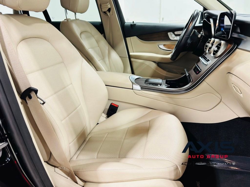 2021 Mercedes-Benz GLC GLC 300