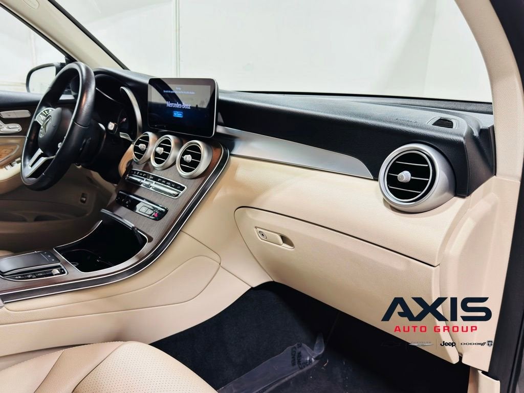 2021 Mercedes-Benz GLC GLC 300