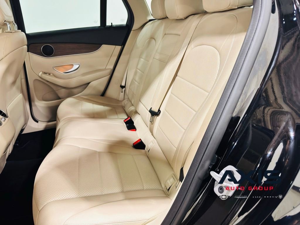 2021 Mercedes-Benz GLC GLC 300