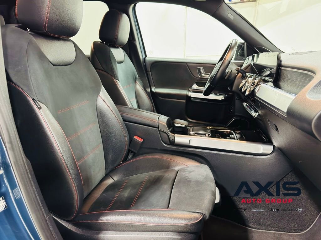 2021 Mercedes-Benz GLB 250 GLB 250