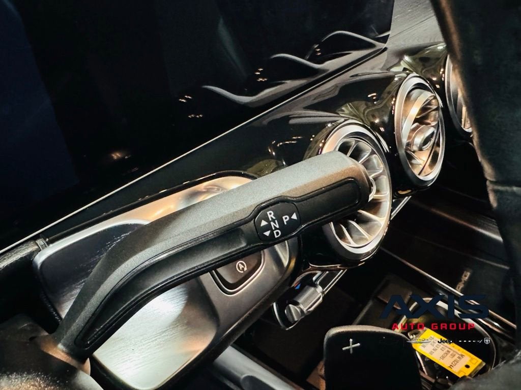 2021 Mercedes-Benz GLB 250 GLB 250