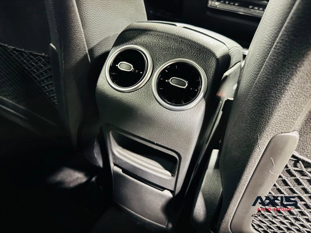 2023 Mercedes-Benz GLB 250 4MATIC®