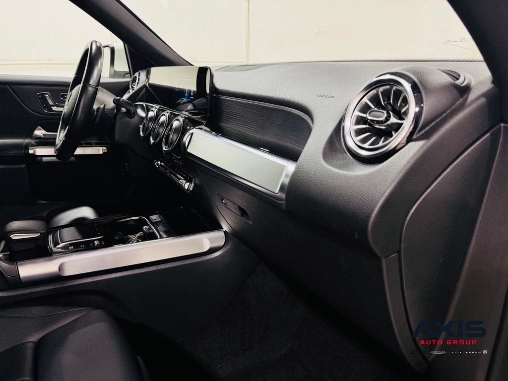 2023 Mercedes-Benz GLB 250 4MATIC®