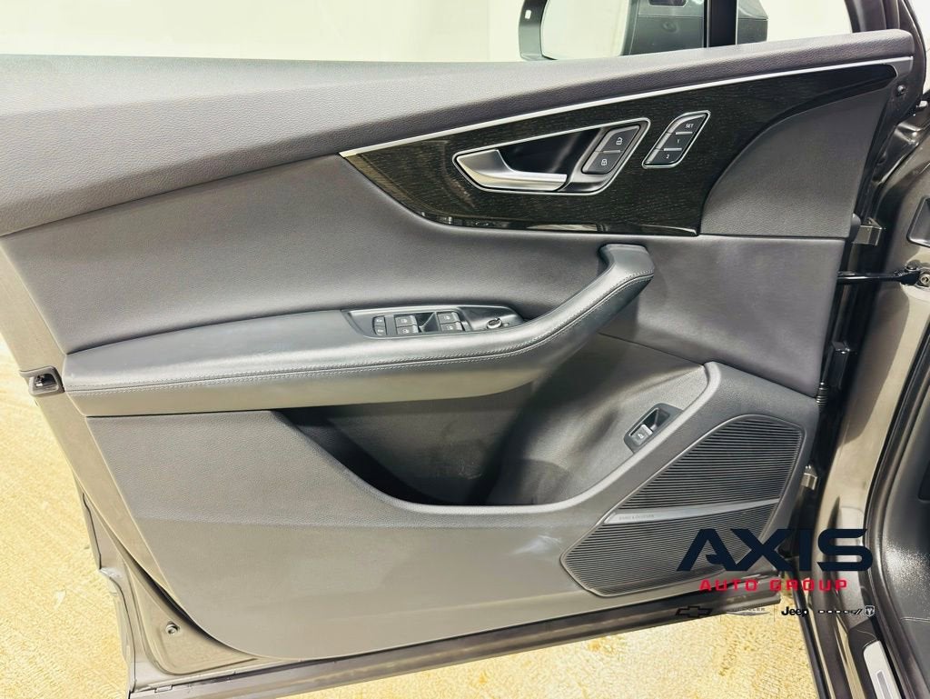 2021 Audi Q7 Premium Plus 55 TFSI quattro Tiptronic