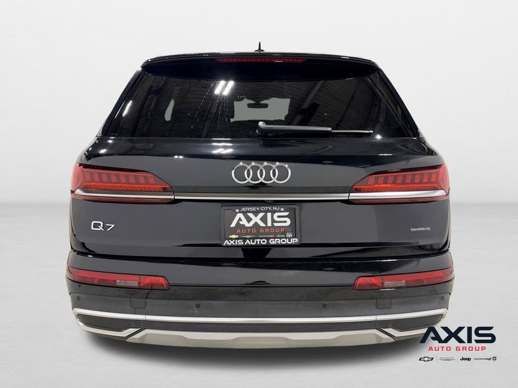 2022 Audi Q7 Premium Plus