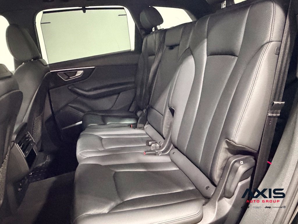 2022 Audi Q7 Premium Plus