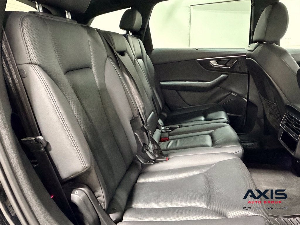 2022 Audi Q7 Premium Plus