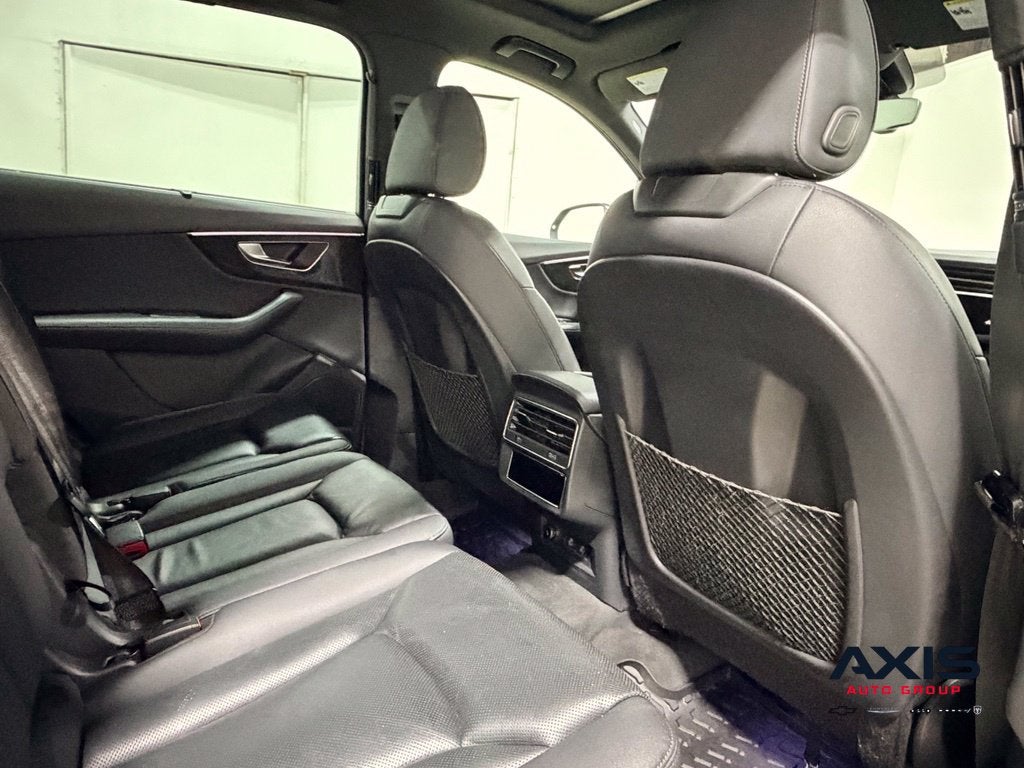 2022 Audi Q7 Premium Plus