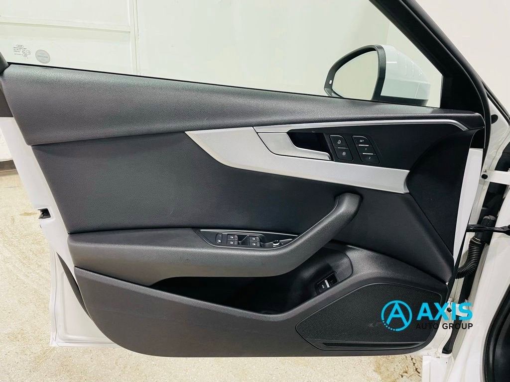 2017 Audi A4 Season of Audi Premium