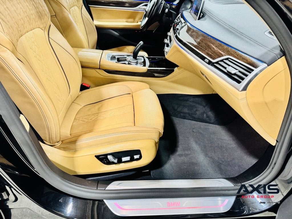 2021 BMW 740i 740i