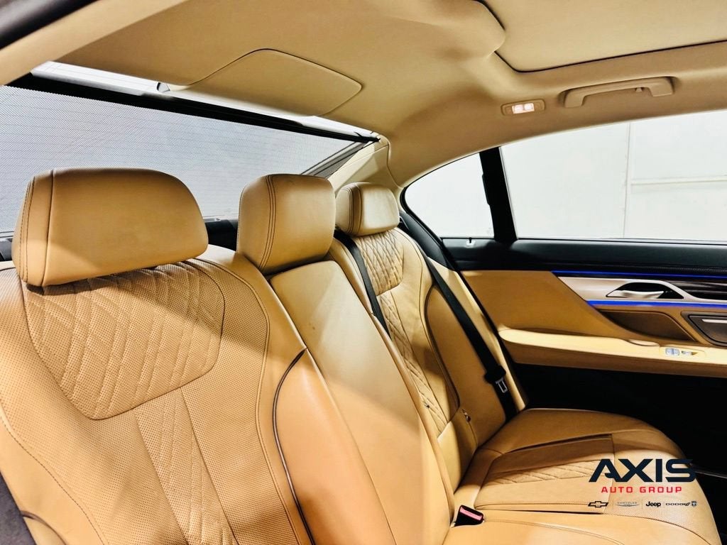 2021 BMW 740i 740i