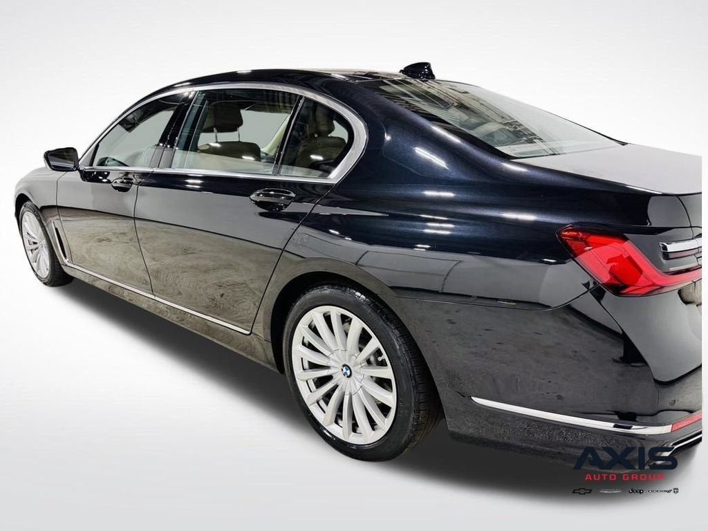 2021 BMW 740i 740i