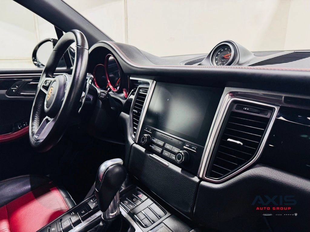 2018 Porsche Macan NA