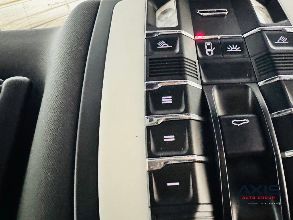 2018 Porsche Macan NA