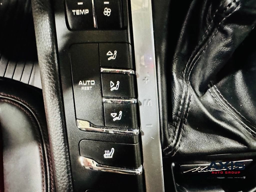 2018 Porsche Macan NA