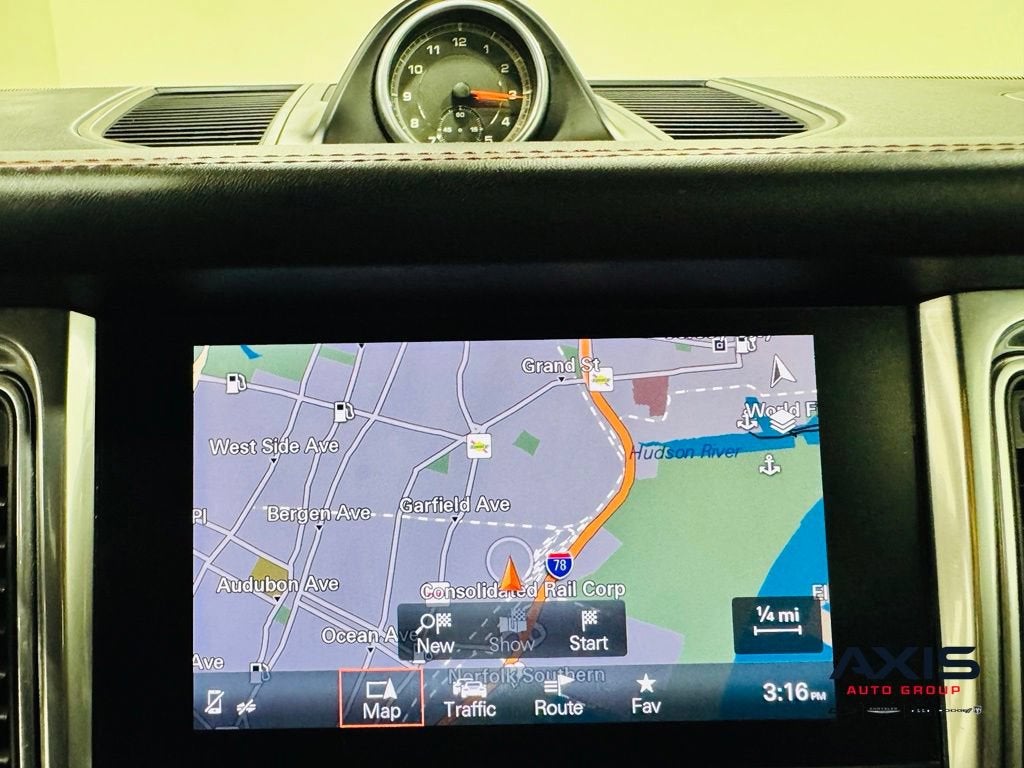 2018 Porsche Macan NA