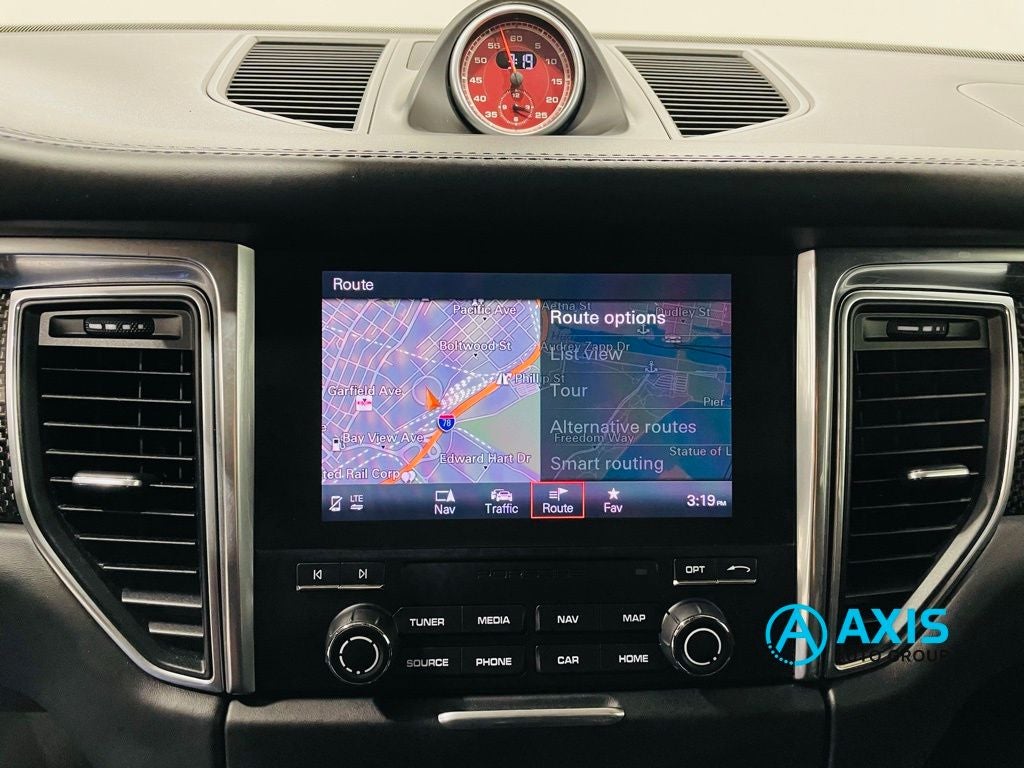 2018 Porsche Macan Turbo