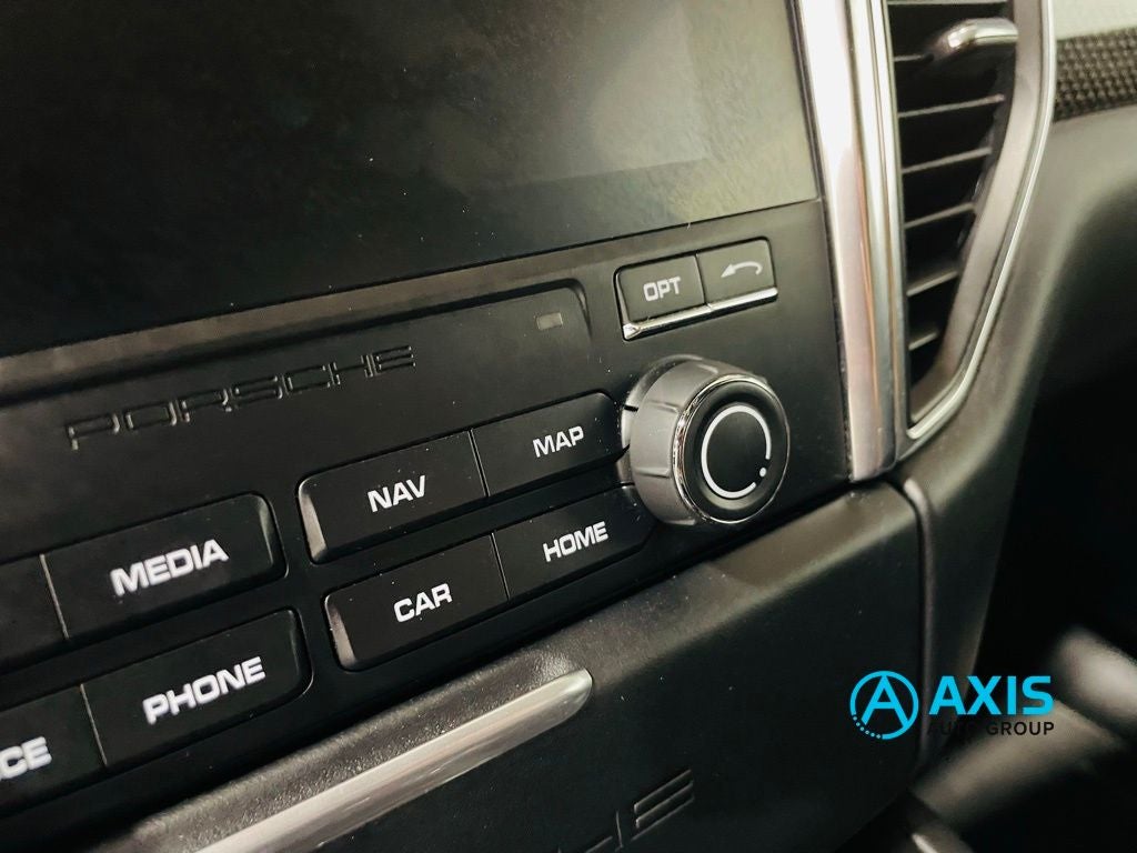 2018 Porsche Macan Turbo