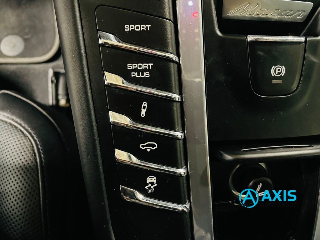 2018 Porsche Macan Turbo