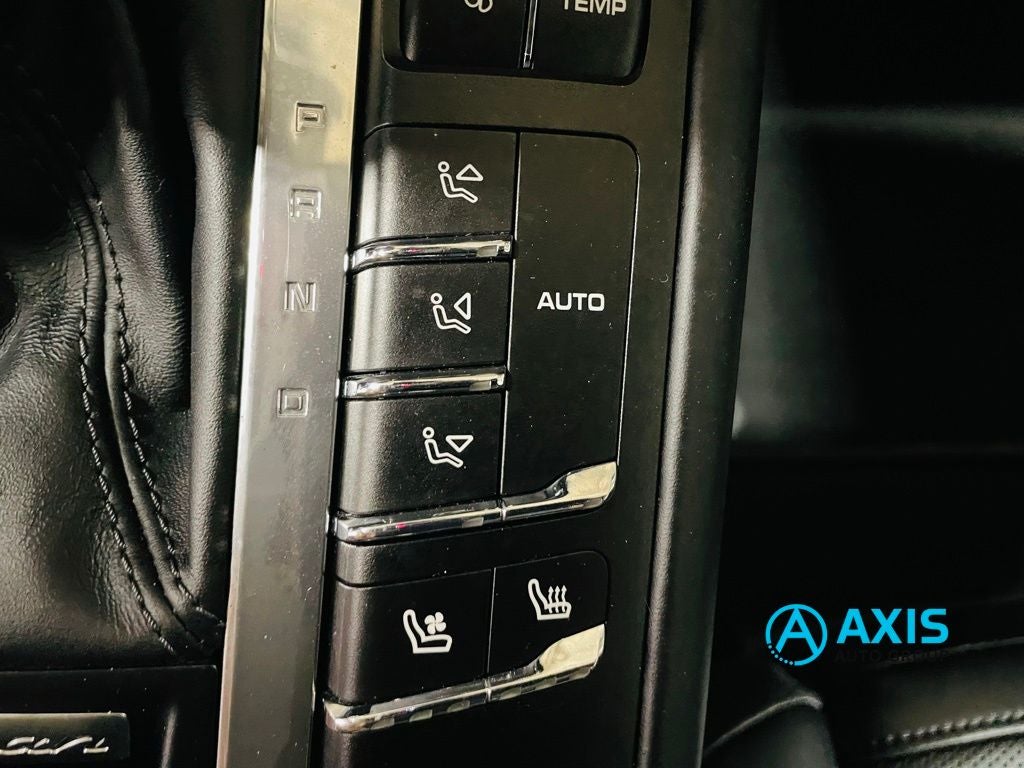 2018 Porsche Macan Turbo