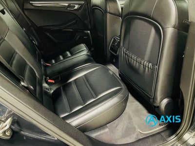 2018 Porsche Macan Turbo