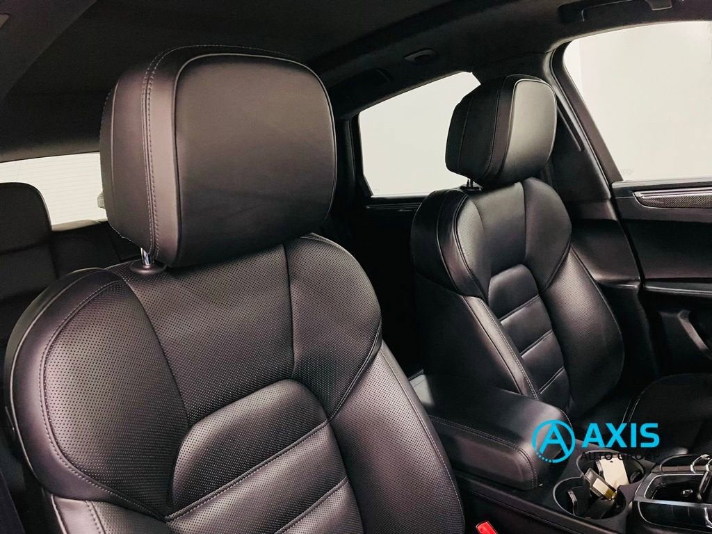 2018 Porsche Macan Turbo