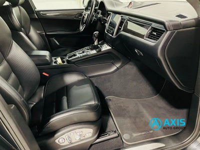 2018 Porsche Macan Turbo