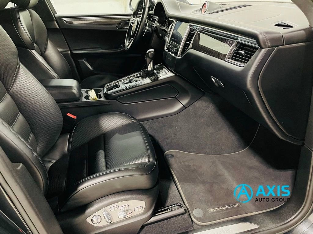 2018 Porsche Macan Turbo