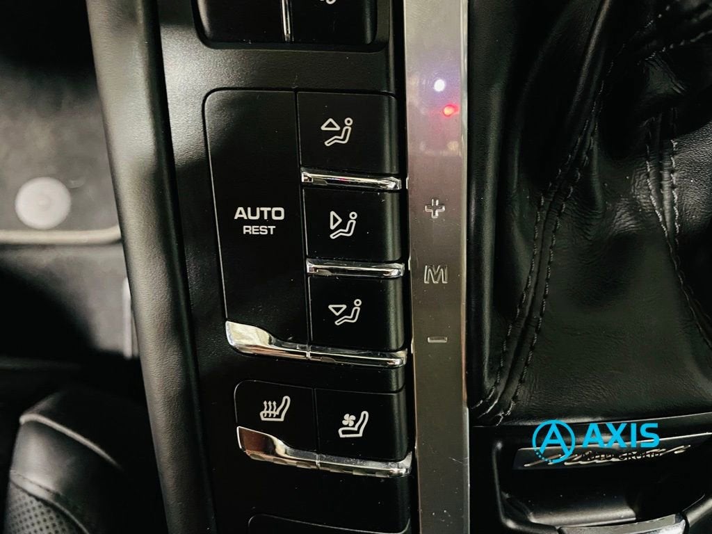 2018 Porsche Macan Turbo