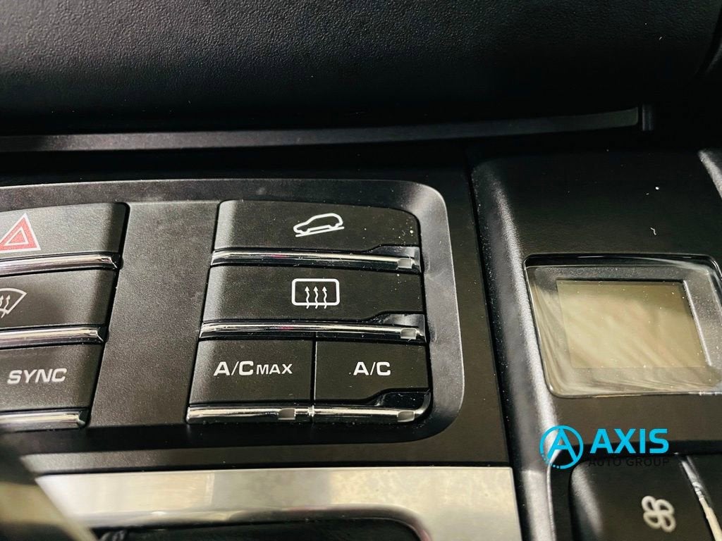 2018 Porsche Macan Turbo