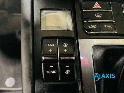 2018 Porsche Macan Turbo