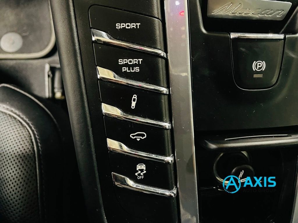 2018 Porsche Macan Turbo